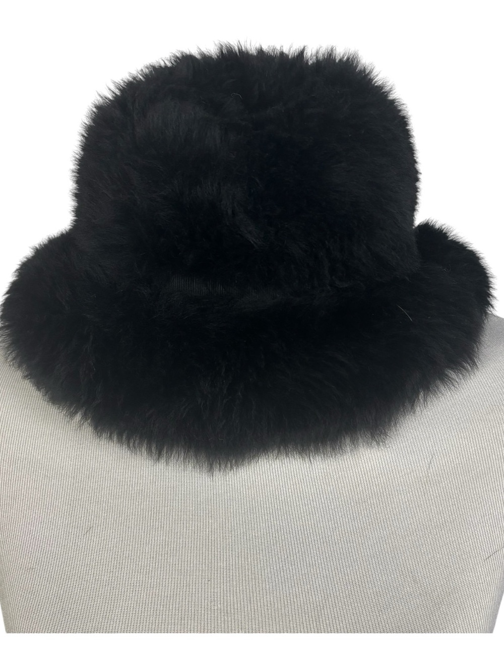 Saks Fifth Avenue Italy Vintage Black Fur Italian Lamb Women's Hat Cap Glamour